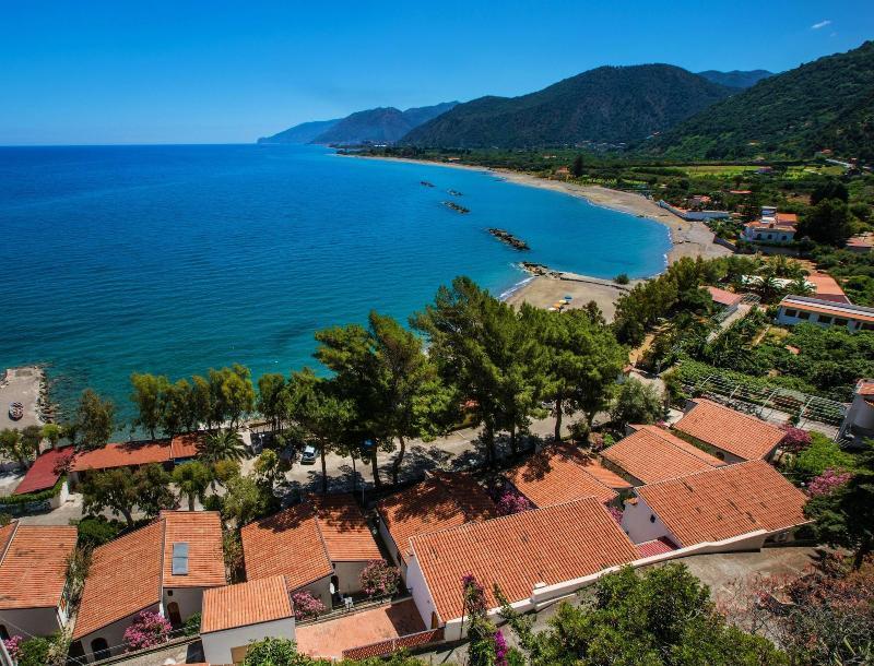 Testa Di Monaco Natural Beach Capo d'Orlando Ngoại thất bức ảnh