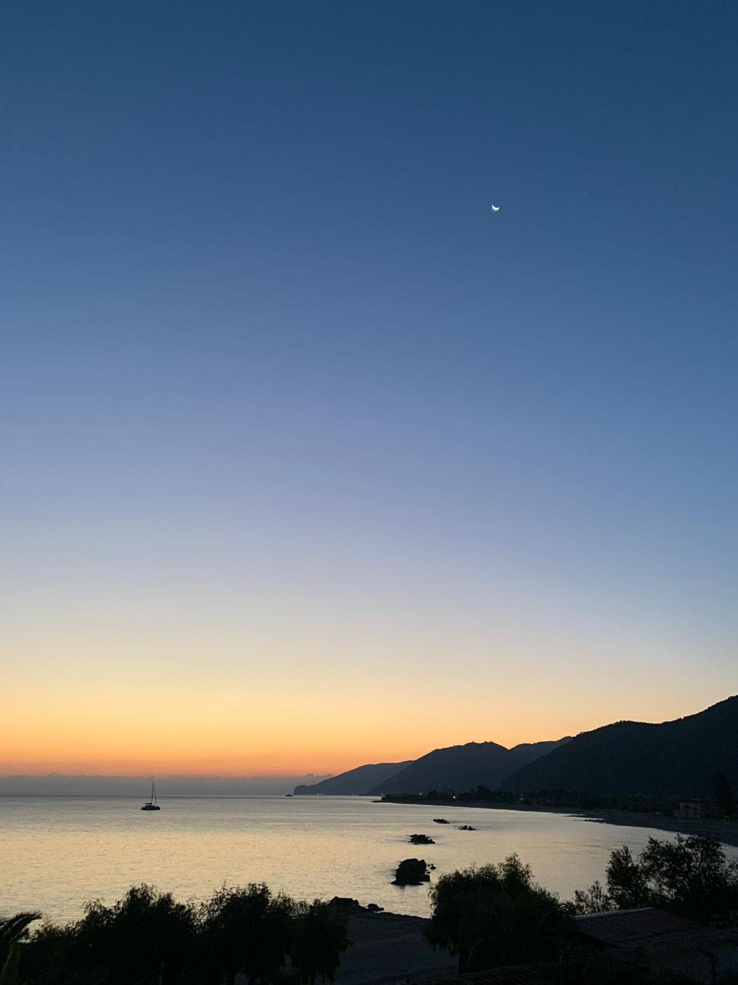 Testa Di Monaco Natural Beach Capo d'Orlando Ngoại thất bức ảnh